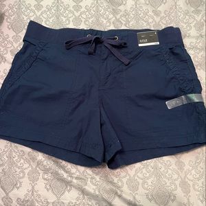 a.n.a A New Approach American Navy size 4 shorts